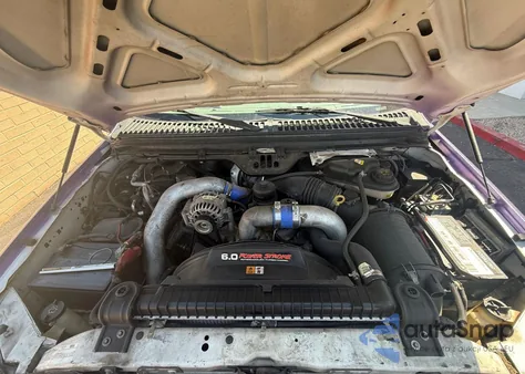 2007 Ford F350 Super Duty z USA, uszkodzony, nr VIN 1FTWX32P57EB36932